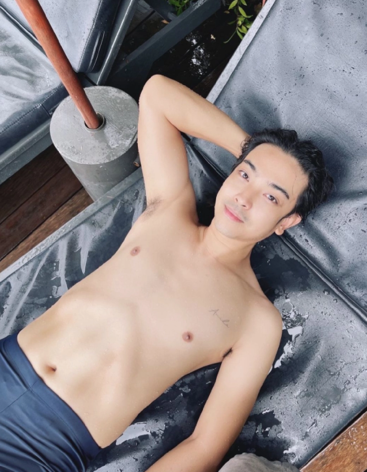 "บอล วิทวัส" ลงรูปอวดหุ่นแซ่บ ทำโฟกัสตรงจุด ชาวโซเชียลใจคอไม่ดี