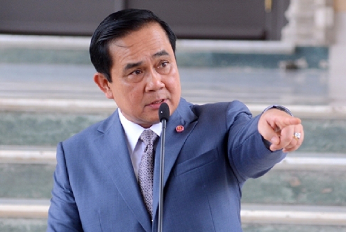 พล.อ.ประยุทธ์  จันทร์โอชา นายกรัฐมนตรีและรมว.กลาโหม 