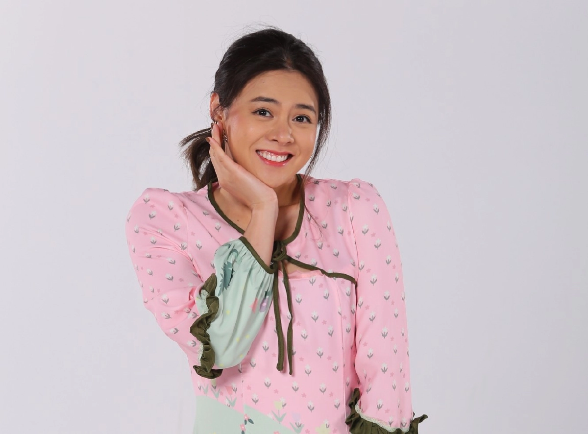 ฮามาก "ใบเฟิร์น พัสกร" แฮปปี้เป็นยูทูปเบอร์บ้านนา จิกหัวตบ "จูน ชลฤดี"