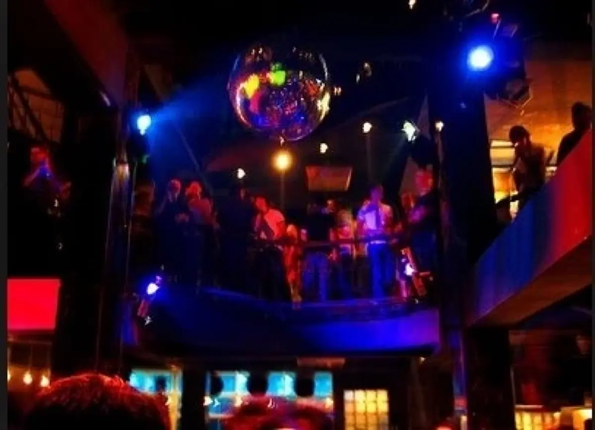 นายกฯ พร้อมเปิดผับบาร์คาราโอเกะเร็วขึ้น หากสถานการณ์โควิดมีทิศทางเป็นบวก