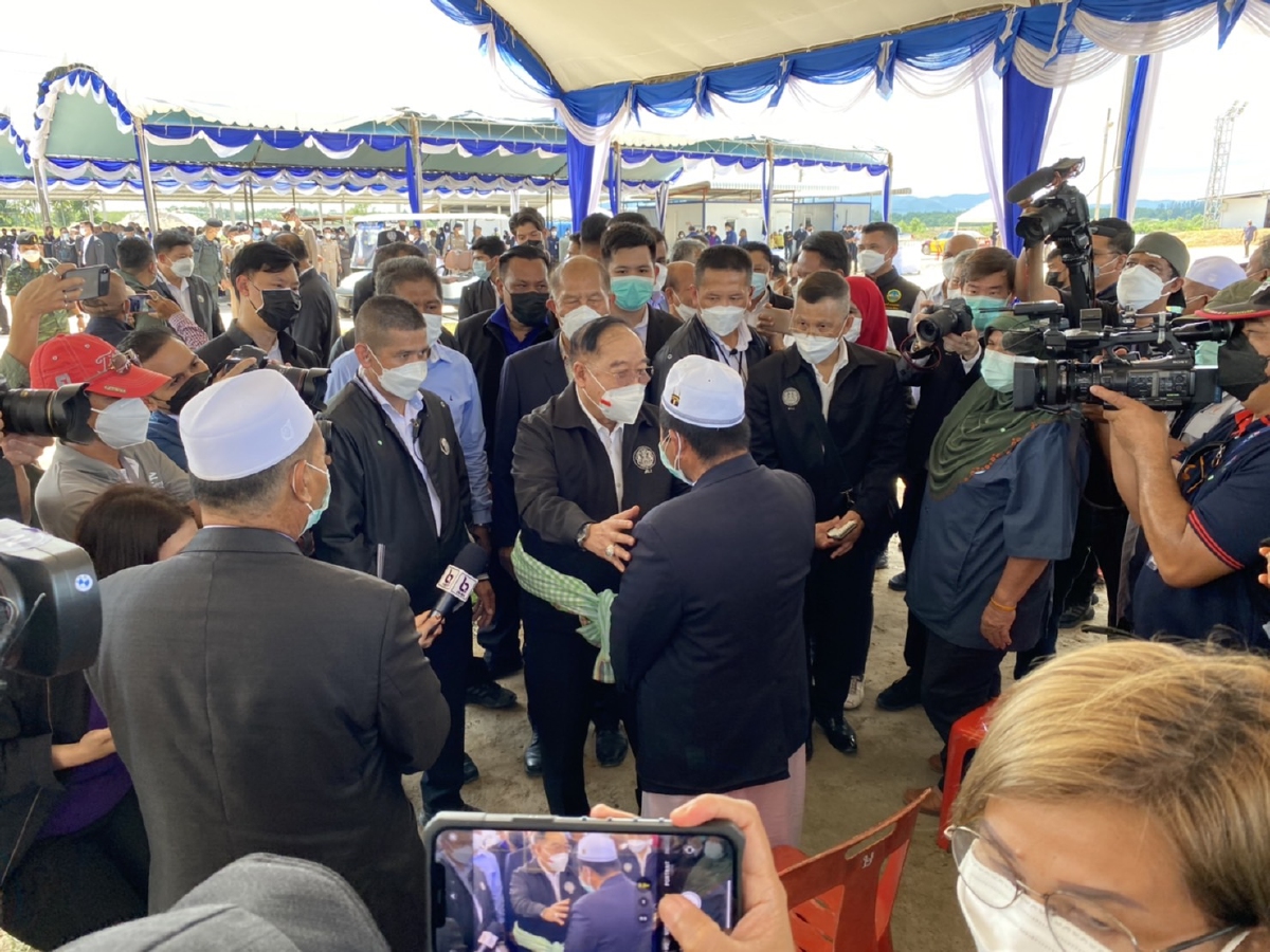 "บิ๊กป้อม" ลงใต้กำชับเร่งเตรียมรับมือน้ำท่วม