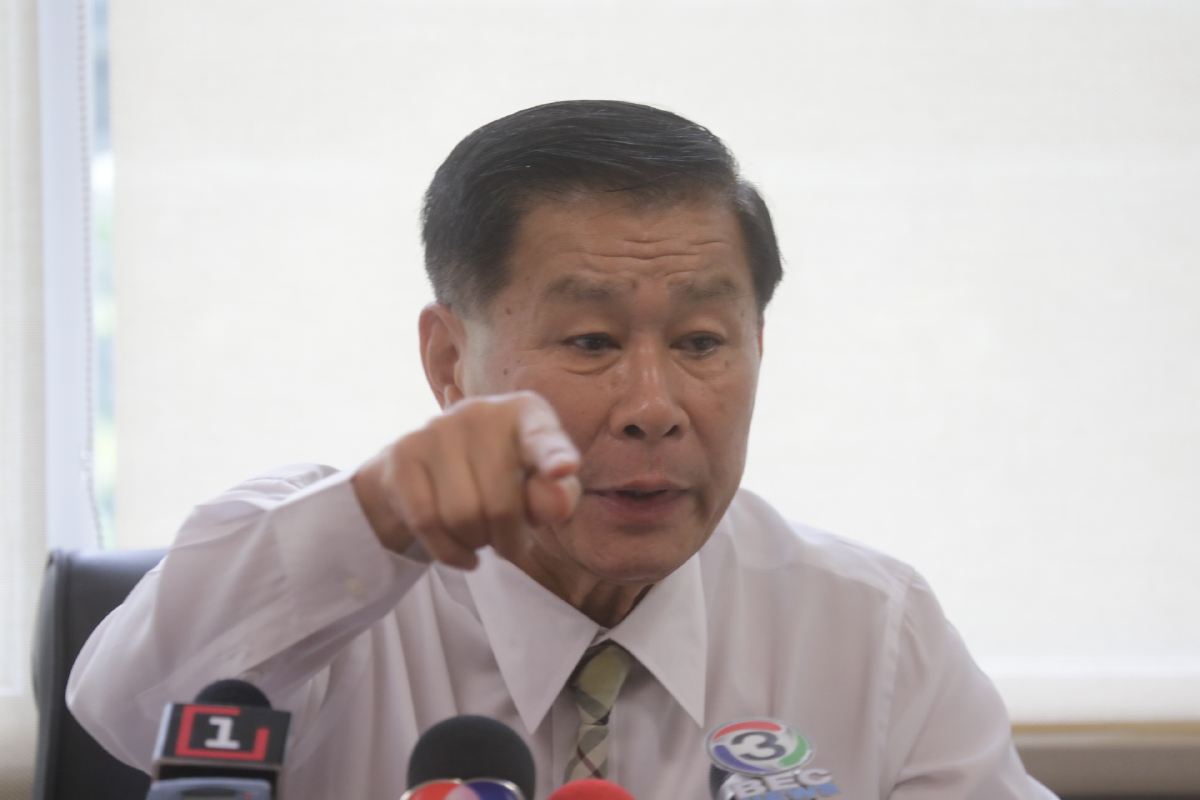 เพื่อไทยโยนไฟใส่สภา แก้กฏหมายอาญา "มาตรา112"