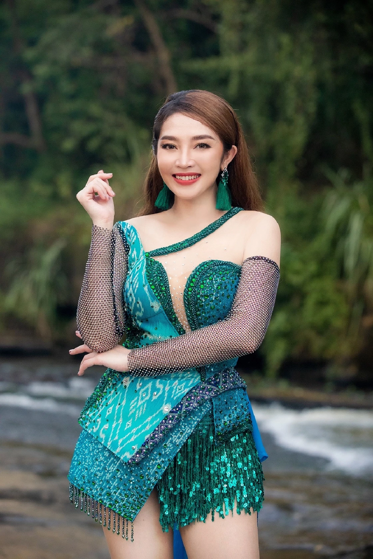 "เบลล์ นิภาดา X แอน อรดี" สวยออร่าจับ ในซิงเกิ้ลปิดอัลบั้ม โอ้ยกะละวาคิดฮอด