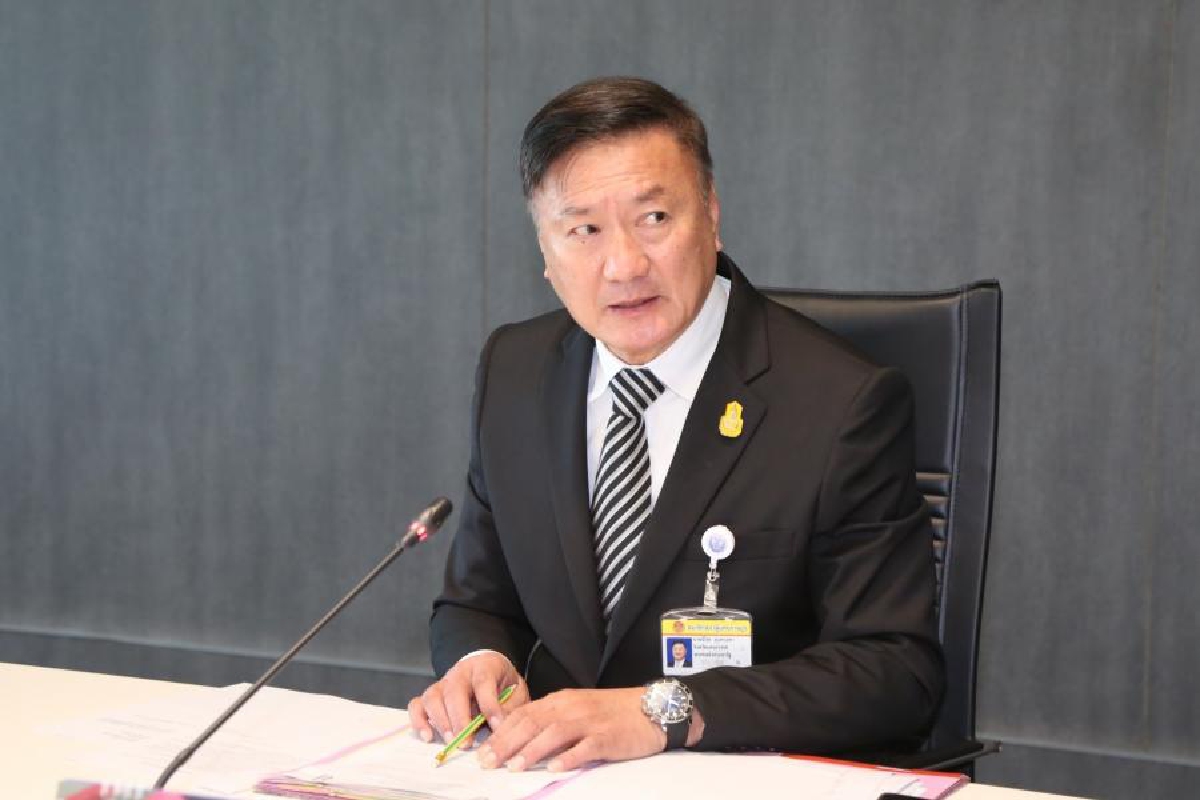 นิโรธ สุนทรเลขา ประธานวิปรัฐบาล