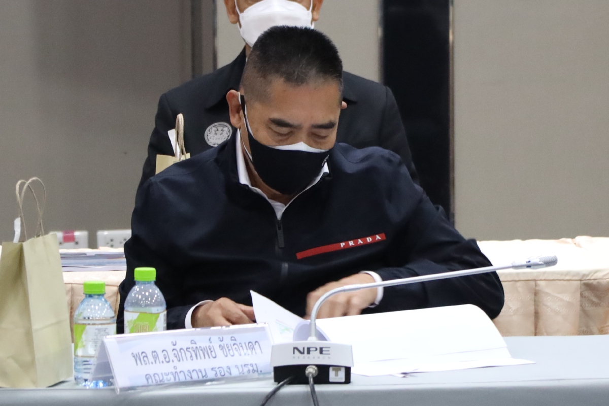 "บิ๊กป้อม" ควง บิ๊กแป๊ะ ลง สกลนคร  ตรวจติดตามแก้ปัญหาน้ำ