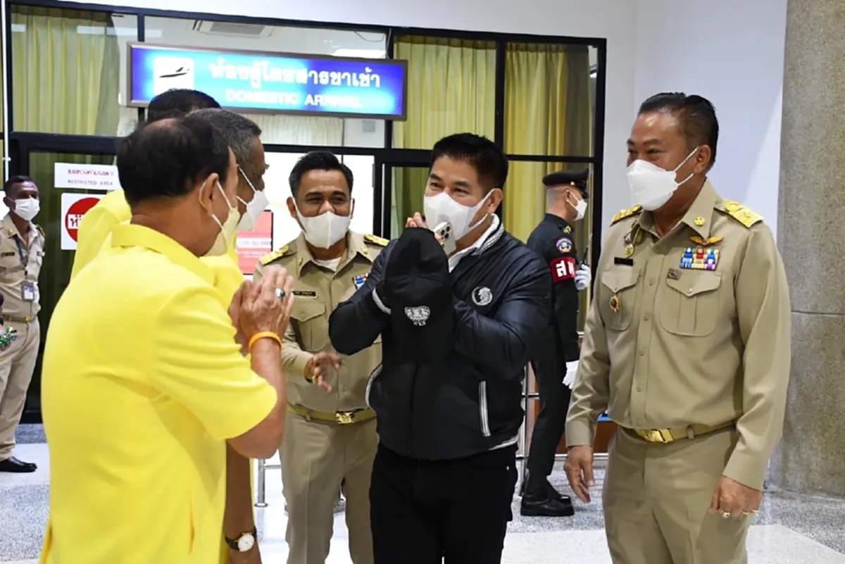 ร.อ.ธรรมนัส ได้รับการต้อนจากทีม อบจ.ระนอง