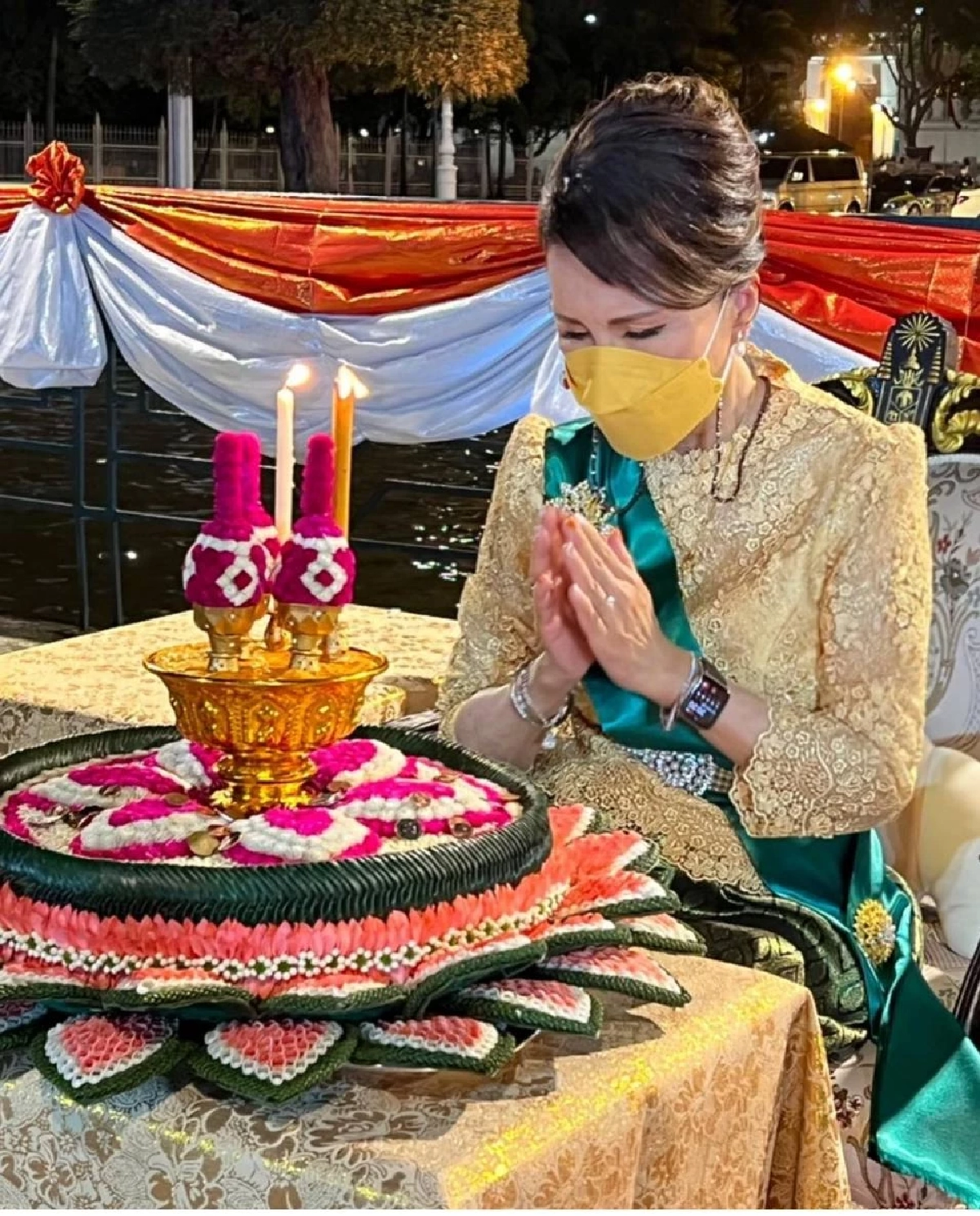 ทูลกระหม่อมหญิงอุบลรัตนฯ ทรงลอยพระประทีปล่วงหน้า ณ ท่าราชวรดิฐ