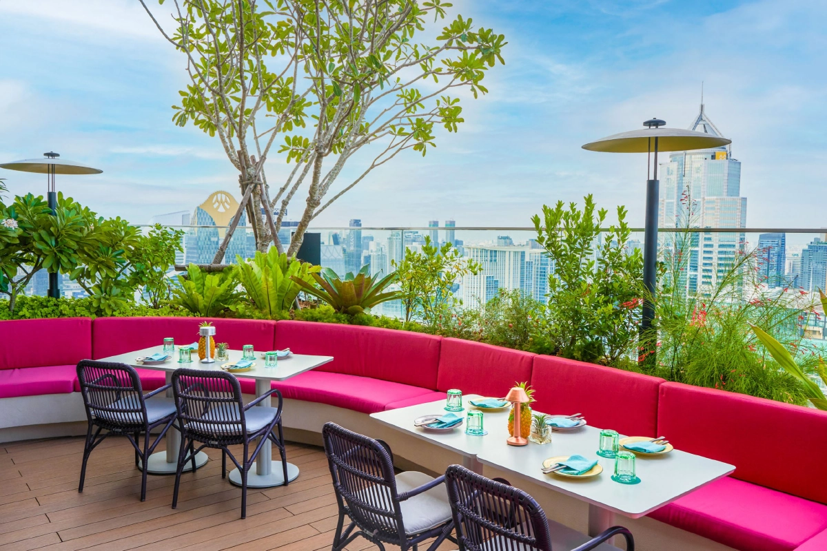 ดื่มด่ำบรรยากาศกับ "4 รูฟท็อปบาร์" ร้านอาหารชั้นดาดฟ้าหลังลอยกระทง