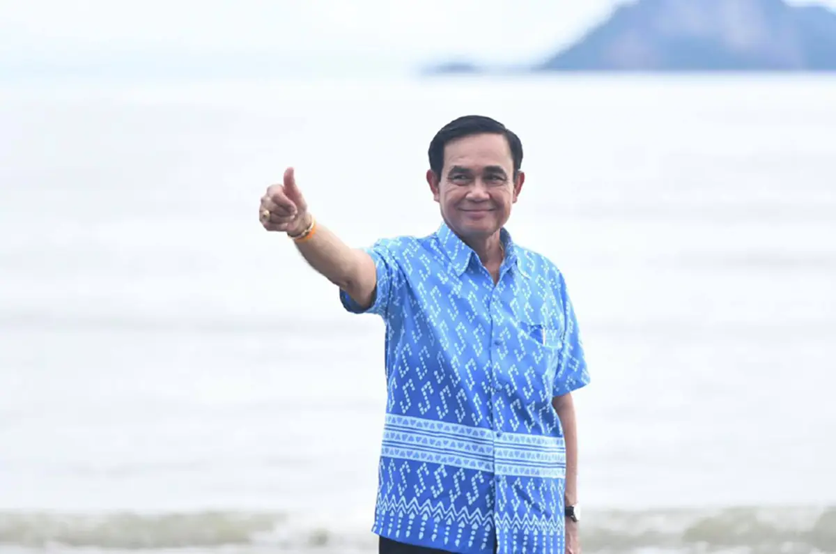 เบื้องหลังเสื้อ"ลุงตู่"ในครม.สัญจร เป็นลายพระราชทาน เจ้าฟ้าสิริวัณณวรีฯ