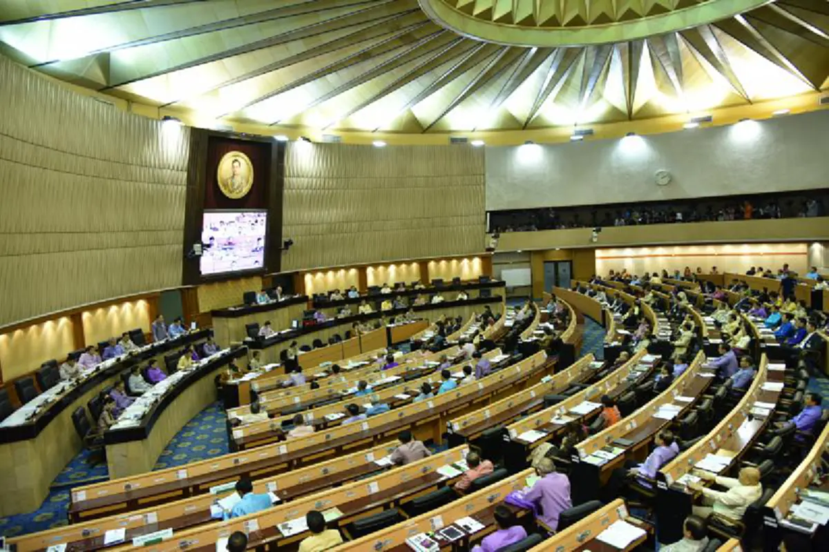 “ไอติม” ชี้ร่างรธน.ฉบับปชช.เน้นให้ประชาชนมีอำนาจกำหนดอนาคตของประเทศ