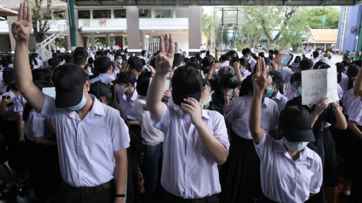 “พิธา” วอนผู้มีอำนาจอย่ามองเยาวชนอนาคตของชาติเป็นศัตรู