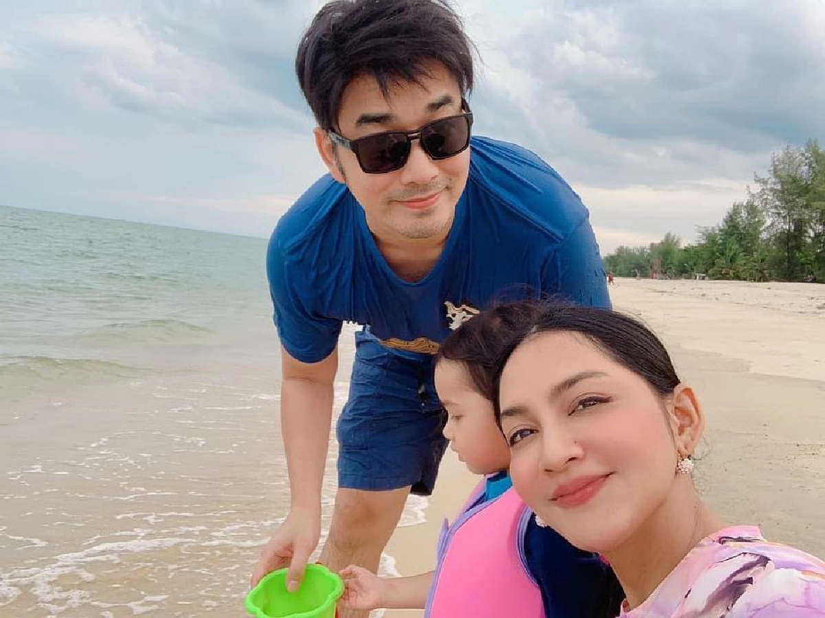 รวยมาก "เจมส์ เรืองศักดิ์" สร้างบ้านใหม่ติดริมทะเลสาบ ราคาไม่ต่ำกว่า 10 ล้าน