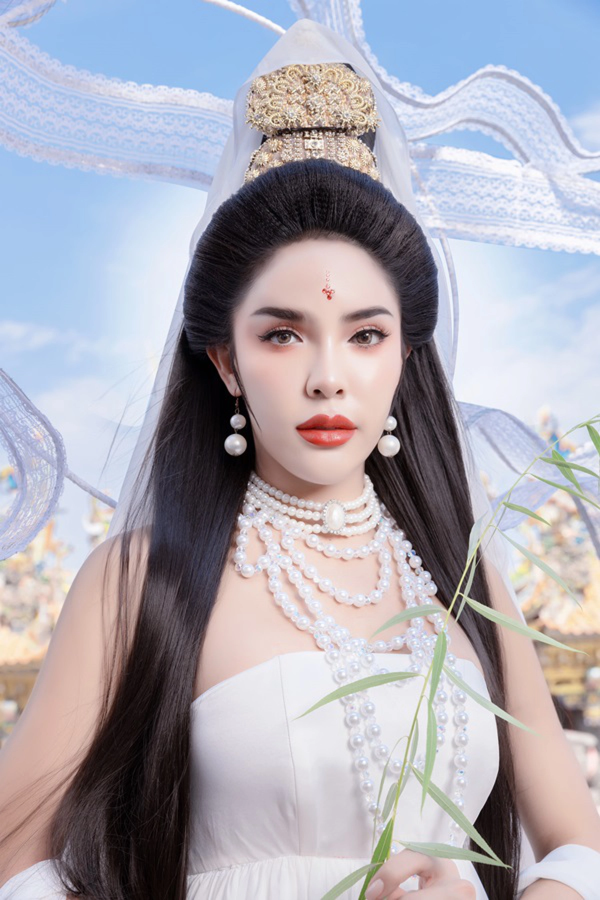 5 องค์กรศาสนา จ่อเอาผิดทางกฏหมาย "นัท นิสามณี" แต่งคอสเพลย์เป็นศาสดา