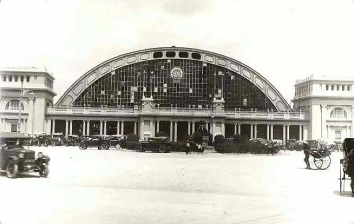 สถานีรถไฟหัวลำโพง ที่กำลังจะกลายเป็นตำนานศูนย์กลางระบบราง 