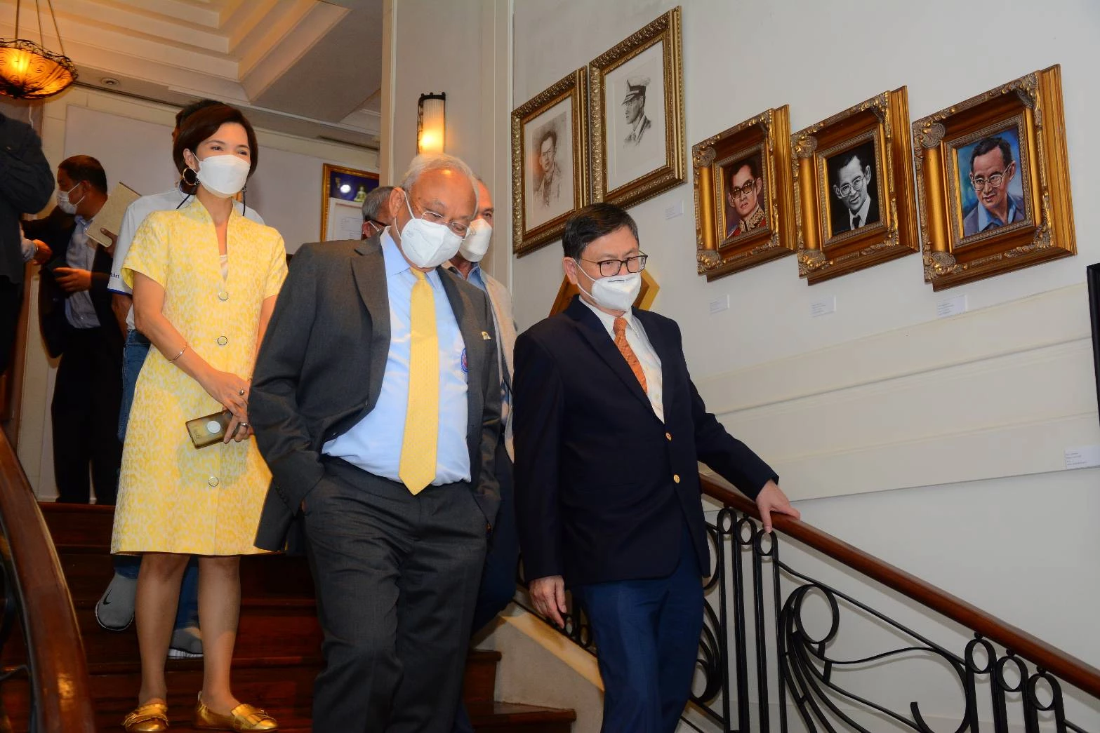 เปิดนิทรรศการ " เทิดไท้องค์อัครศิลปิน "