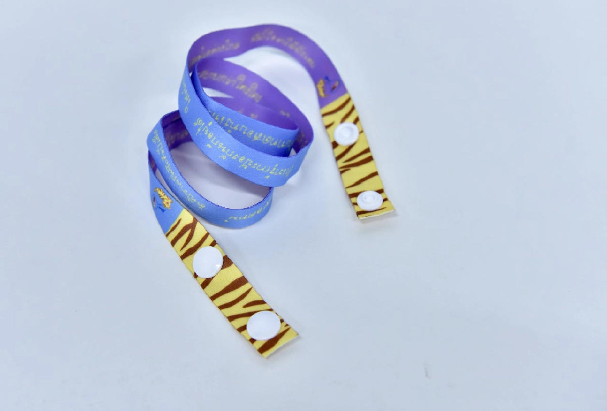 ส.ค.ส.พระราชทาน ปี 2565 "ปีเสือต้องขวนขวายและอดทน"