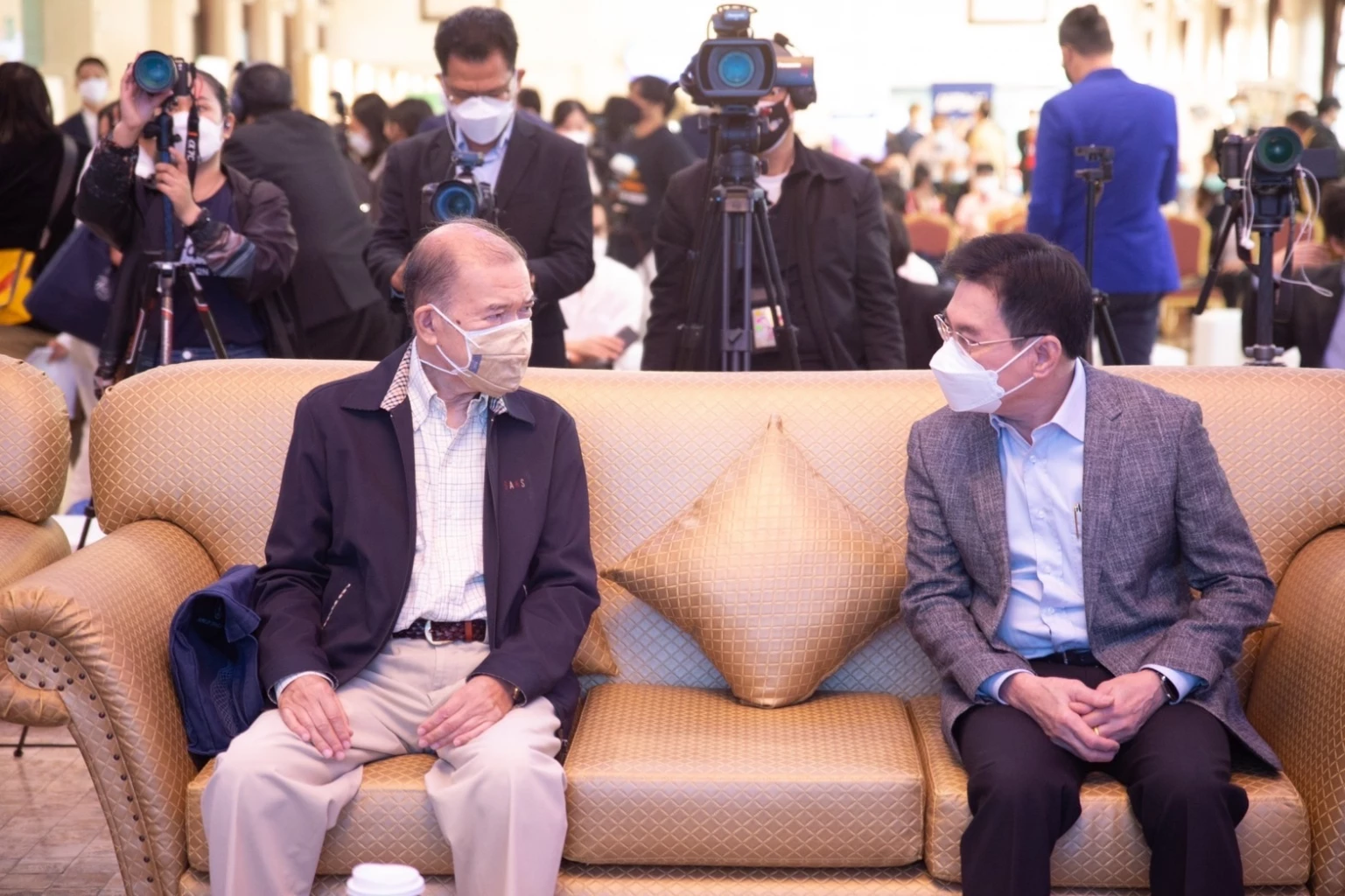 “ปริญญ์” นําทีมเศรษฐกิจยุคใหม่ฝ่าวิกฤต ดันเพิ่มโอกาสให้ Startup - SMEs