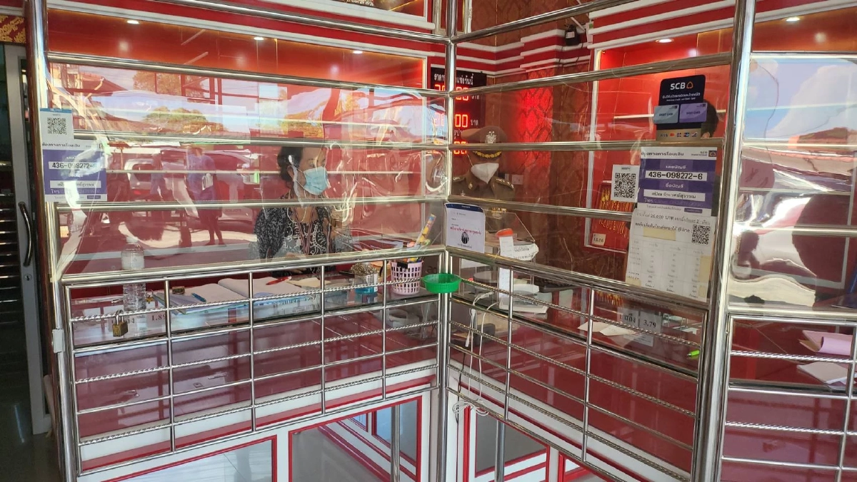 ตร.ระยอง เร่งสกัดจับคนร้าย "ชิงทอง" ได้สร้อยคอหนัก 4 บาท พร้อมเงินสด (มีคลิป)