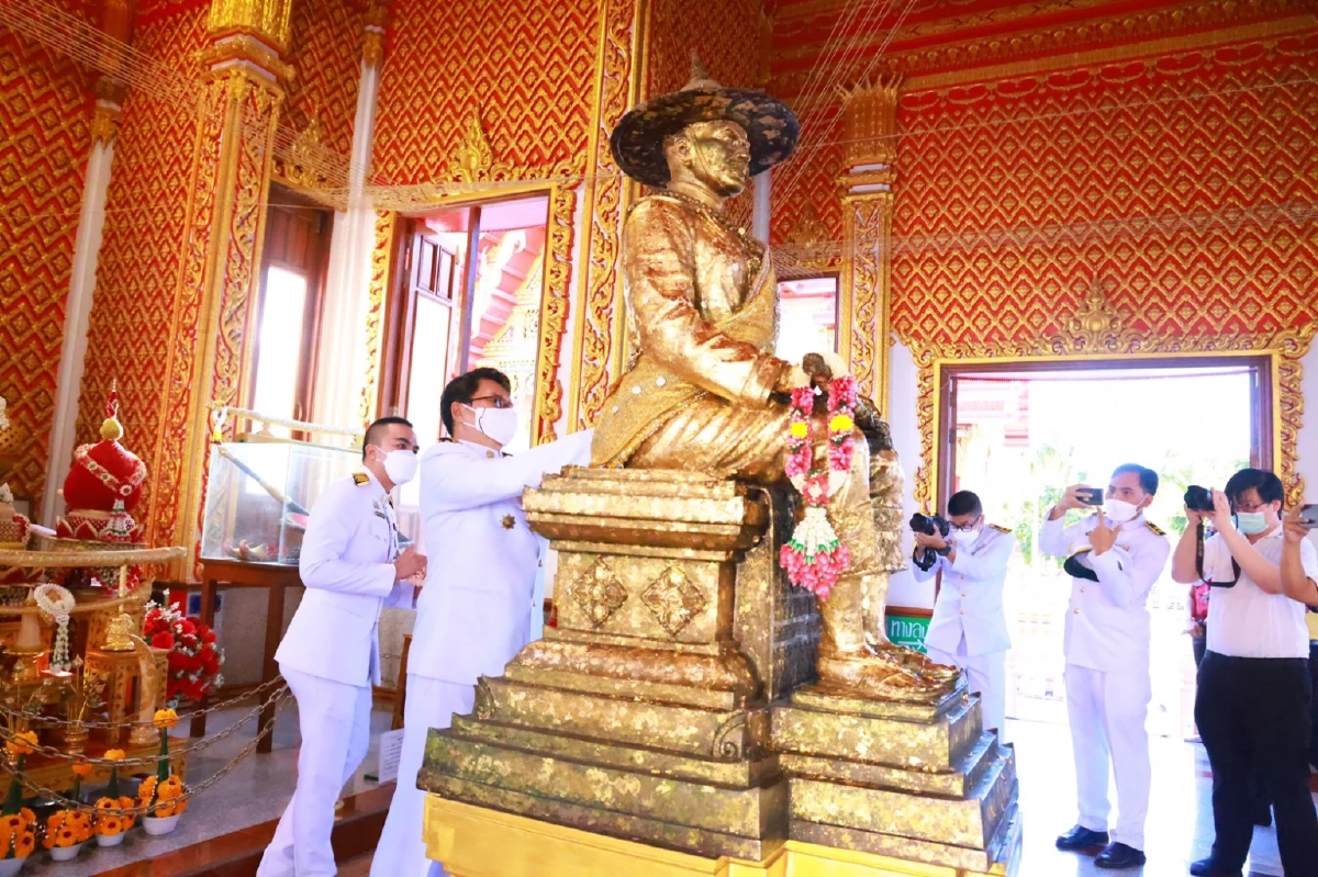 น้อมรำลึกในพระมหากรุณาธิคุณ เนื่องในวัน "สมเด็จพระเจ้าตากสินมหาราช"