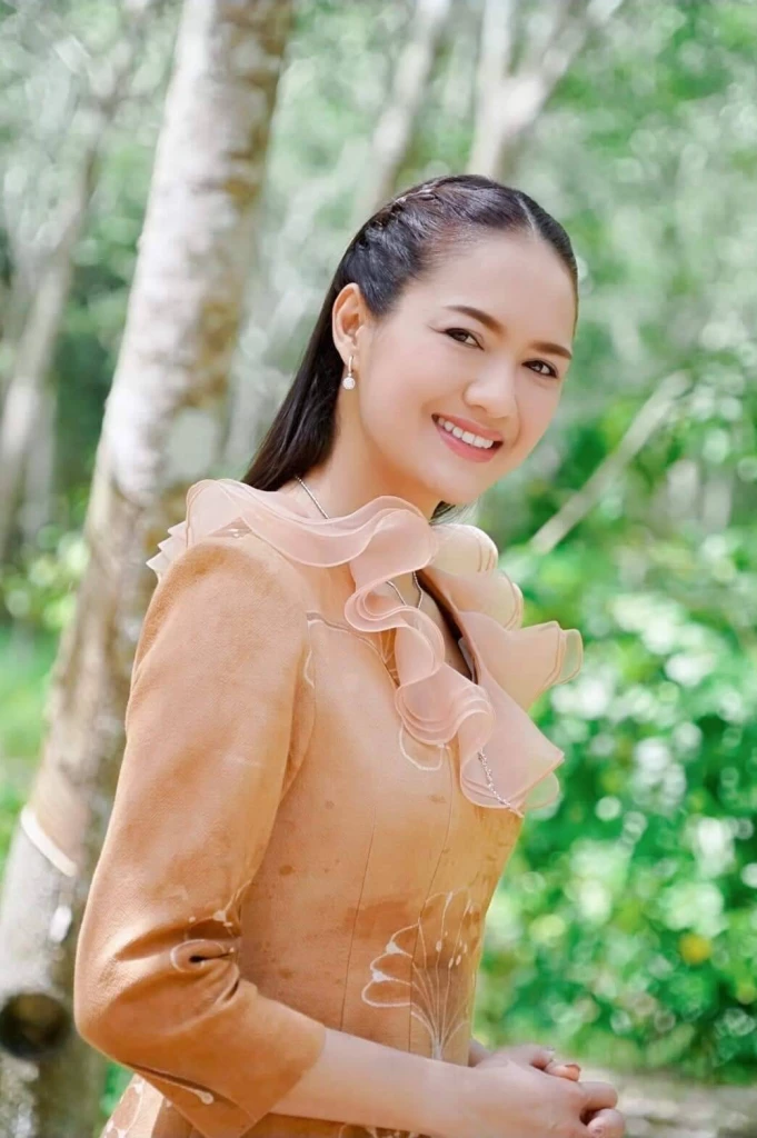 เปิดวาร์ป"คุณน้ำหอม".. คนสวยสงขลา ลงชิงชัยศึกเลือกตั้งซ่อม ส.ส.