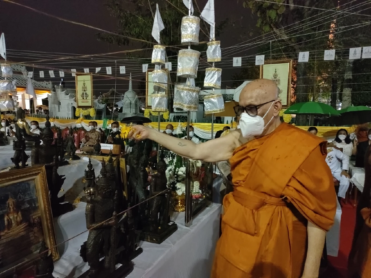 สมเด็จวัดไตรมิตร เป็นประธานปลุกเสก "พญายักษ์" วัดแจ้ง