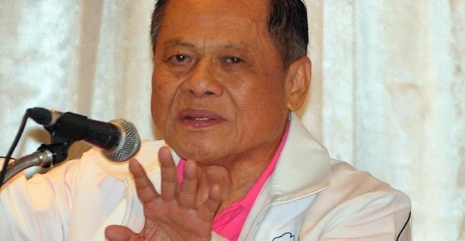 บรรหาร ศิลปอาชา อดีตนายกรัฐมนตรี 