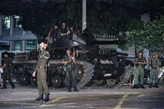 วังวนรัฐประหาร”นายพลเสื้อคับนำทีม จปร.5 ตั้ง รสช.”ยึดอำนาจฉีกรธน.EP.13