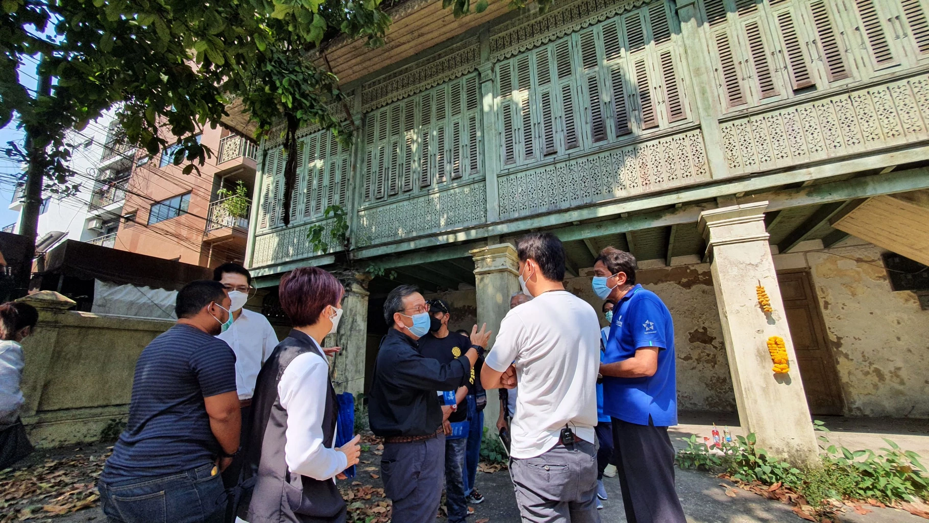 “ดร.สุชัชวีร์” บุกบางรัก ขอฟื้นคุณภาพการศึกษากทม. เร่งคืนพื้นที่สาธารณะ