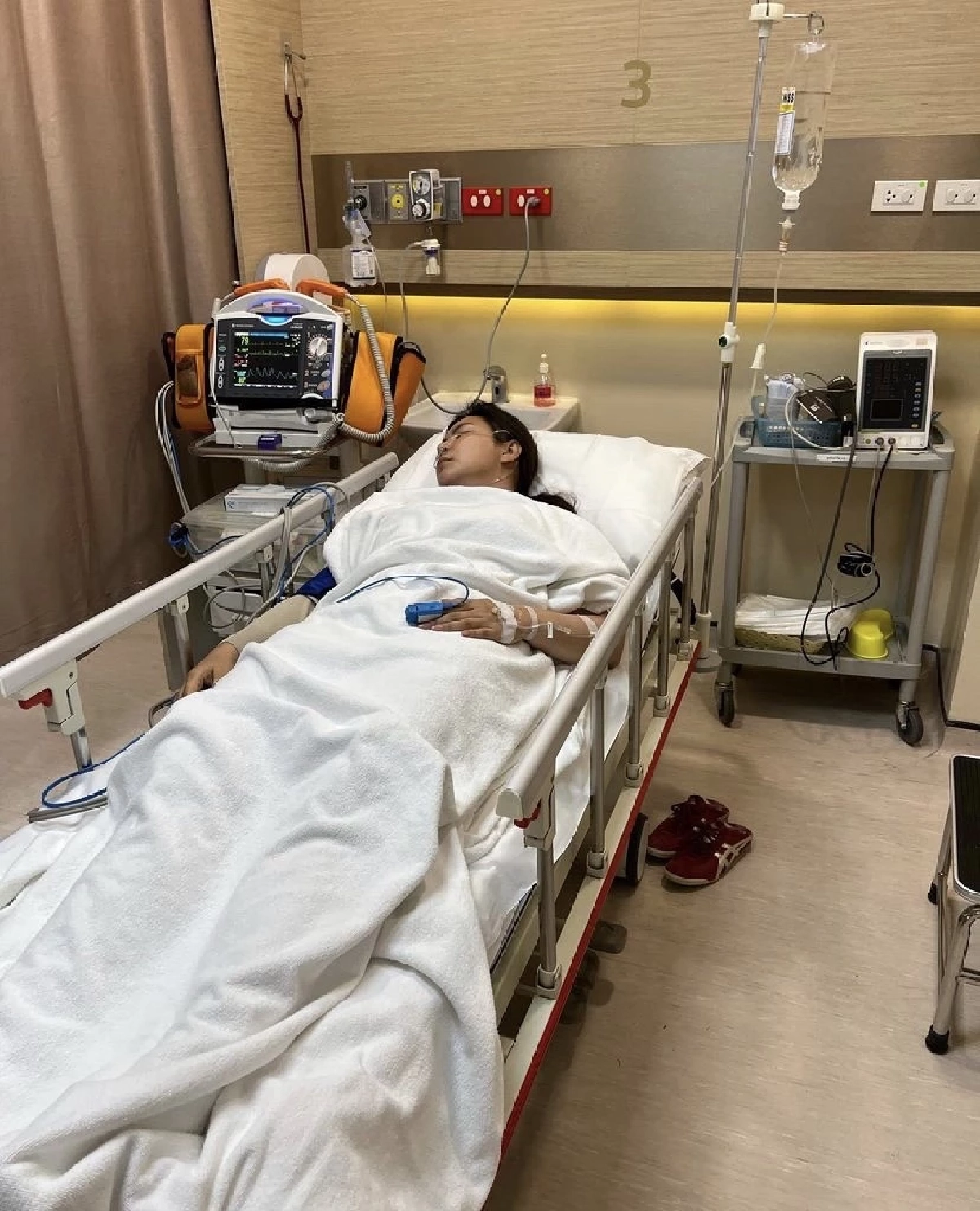 รู้แล้วสาเหตุที่ทำให้ "บุ๋ม ปนัดดา" ถูกหามส่ง ICU เบื้องต้นยังไม่มีกำหนดออก