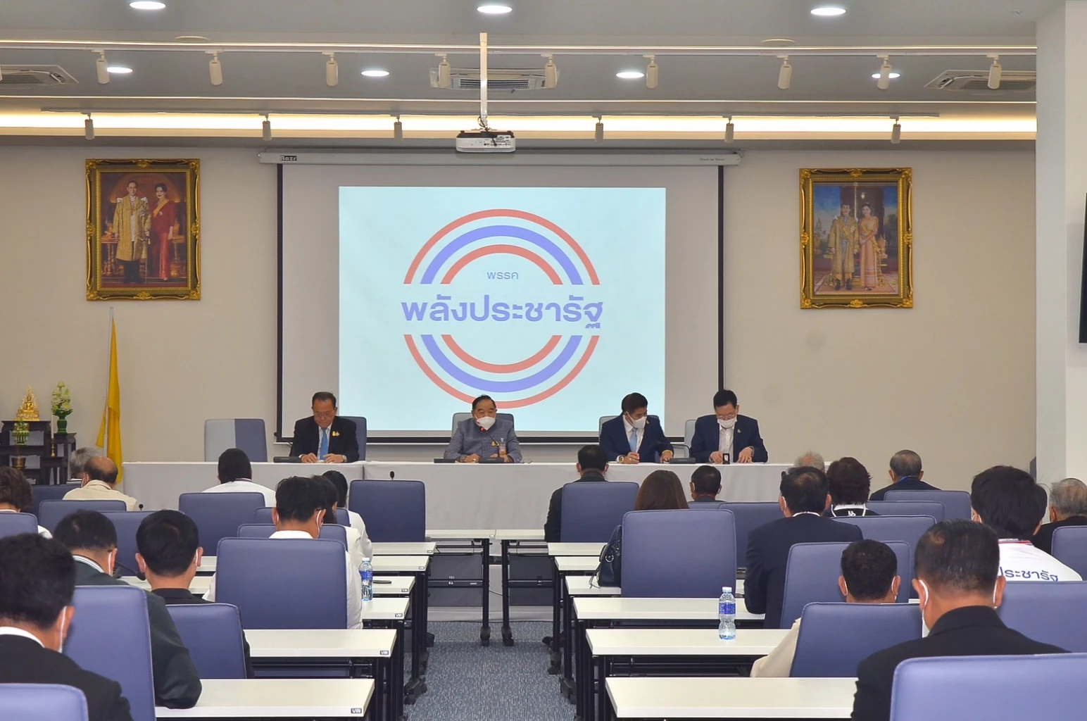 สภาล่มซ้ำซาก.. สนิมเนื้อในพรรคร่วมรัฐบาล จุดวิกฤตและตัวแปรสู่การยุบสภา