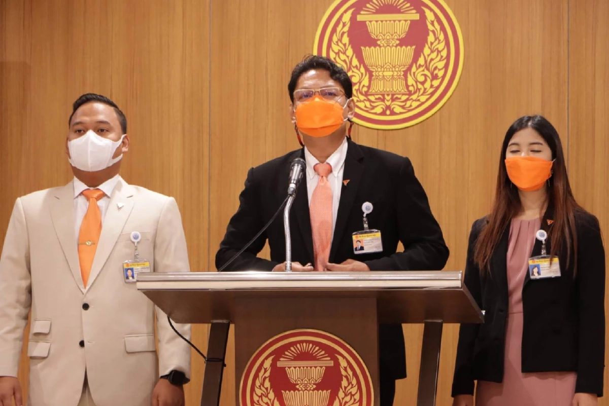 ก้าวไกลชี้ครอบครัว “นิพนธ์” หาประโยชน์จากนิคมฯจะนะ เป็นความวิบัติรัฐบาล