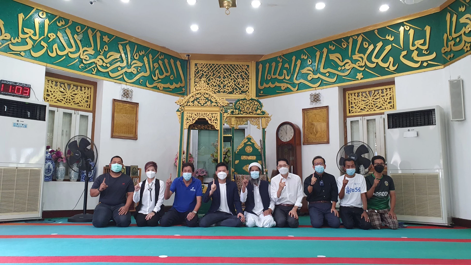 “ดร.สุชัชวีร์” บุกบางรัก ขอฟื้นคุณภาพการศึกษากทม. เร่งคืนพื้นที่สาธารณะ