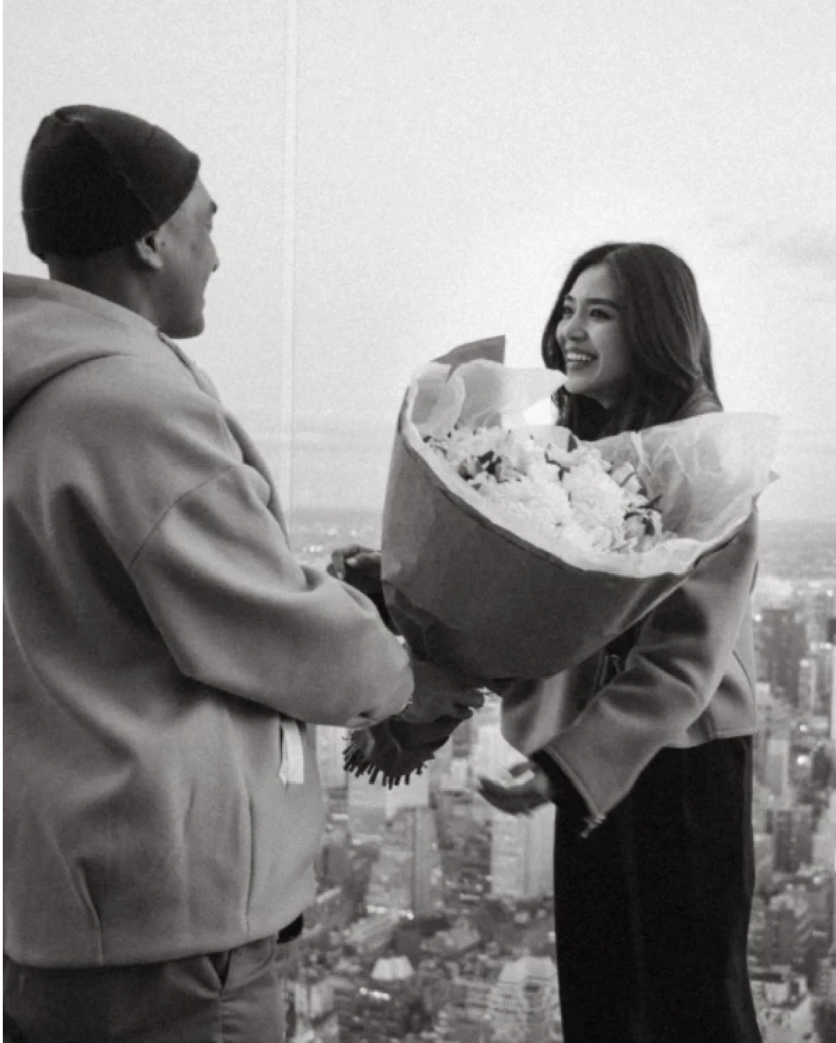 "ปราง กัญญ์ณรัน" เผยธีมแต่งงานในฝันที่ทะเล เปรยขอผ่านปีหน้าไปก่อนแต่งแน่