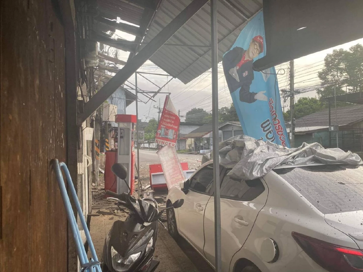 นาที.. "ระเบิด" เคราะห์ดี ชุด รปภ.พระ ไม่มีใครเจ็บ หรือเสียชีวิต (คลิป)