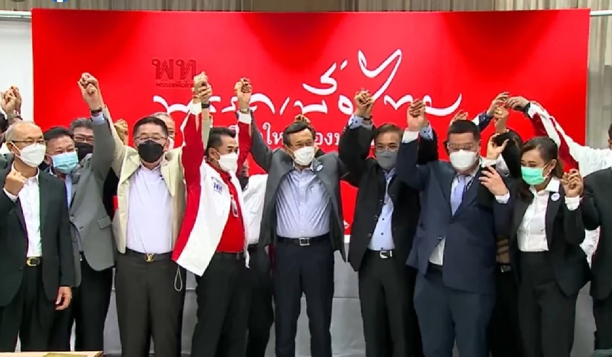 "จาตุรนต์ ฉายแสง" กลับเพื่อไทย เหล้าเก่าเขย่าใหม่ รับเลือกตั้ง