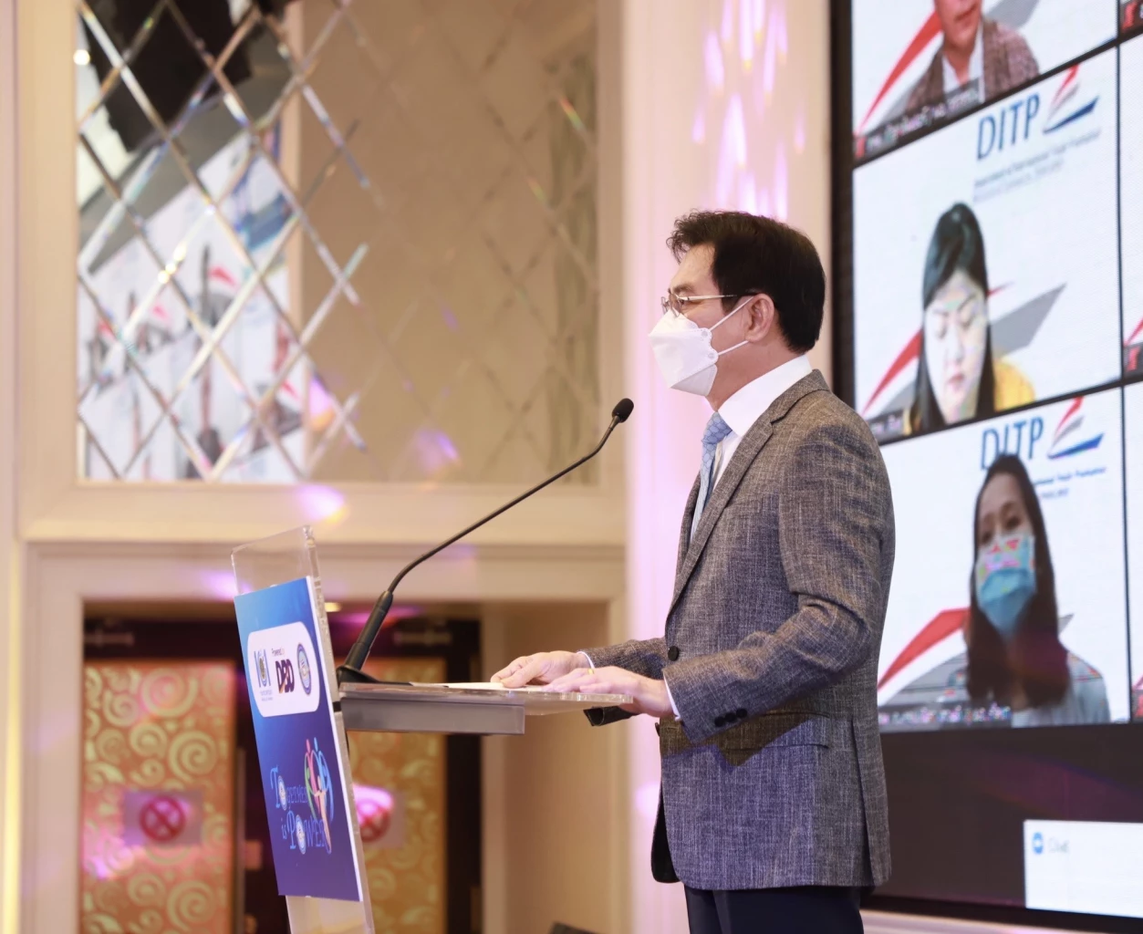 “จุรินทร์” สั่งทูตพาณิชย์ทั่วโลก จับตาสถานการณ์โอไมครอน