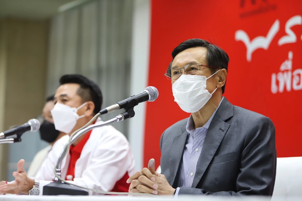 "จาตุรนต์" ซบเพื่อไทย ลั่นทำงานให้บรรลุเป้าหมายและเสริมความแกร่งพรรค