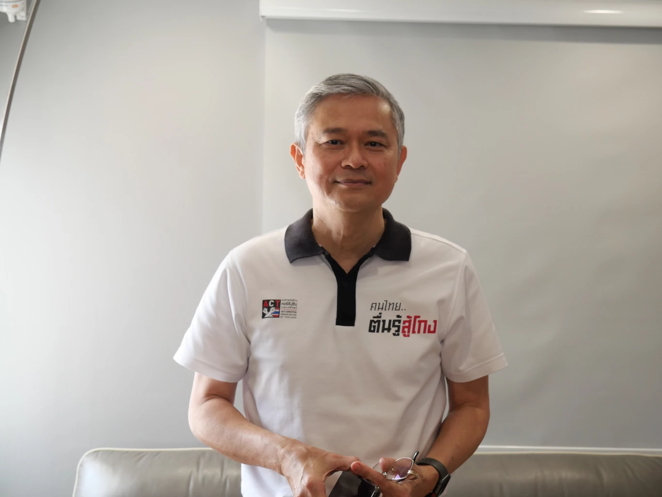 ดร.มานะ นิมิตรมงคล เลขาธิการองค์กรต่อต้านคอร์รัปชัน