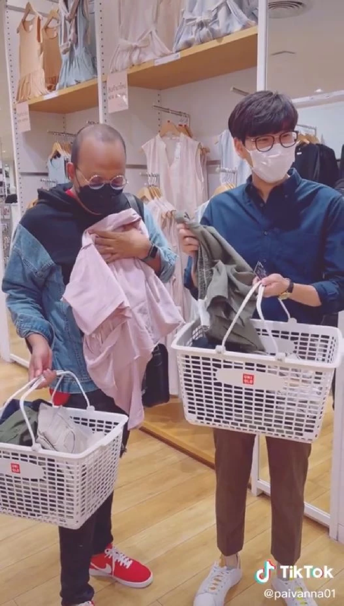 (คลิป) "ทิดไพรวัลย์" เดบิวต์ เป็นดาว Tiktok โพสต์เดียวทะลุ 1 ล้านผู้ชม จึ้งมาก