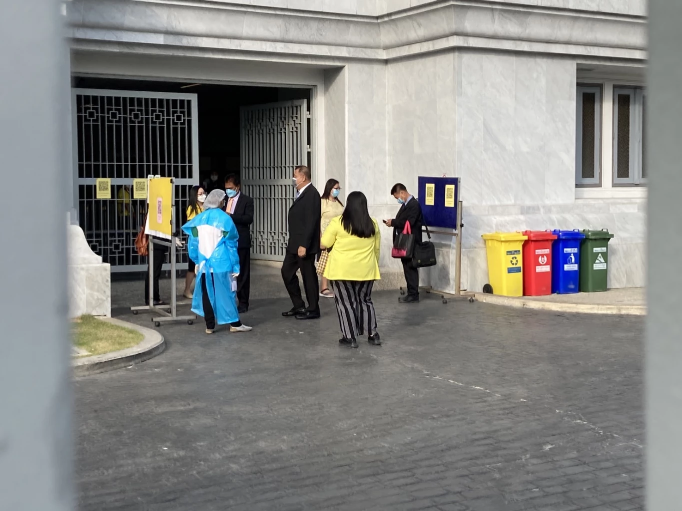 "วิรัช" ปฏิเสธทุกข้อกล่าวหา "ทุจริตสนามฟุตซอล" โคราช นัดไต่สวนโจทก์ 14 มิ.ย.