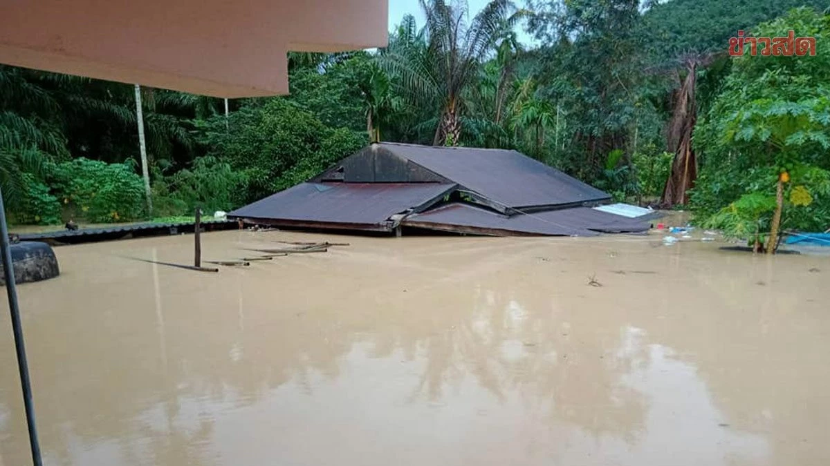 บิ๊กป้อมลงพื้นที่ให้กำลังใจปชช.จากน้ำท่วมชุมพร-สุราษฎร์ธานี