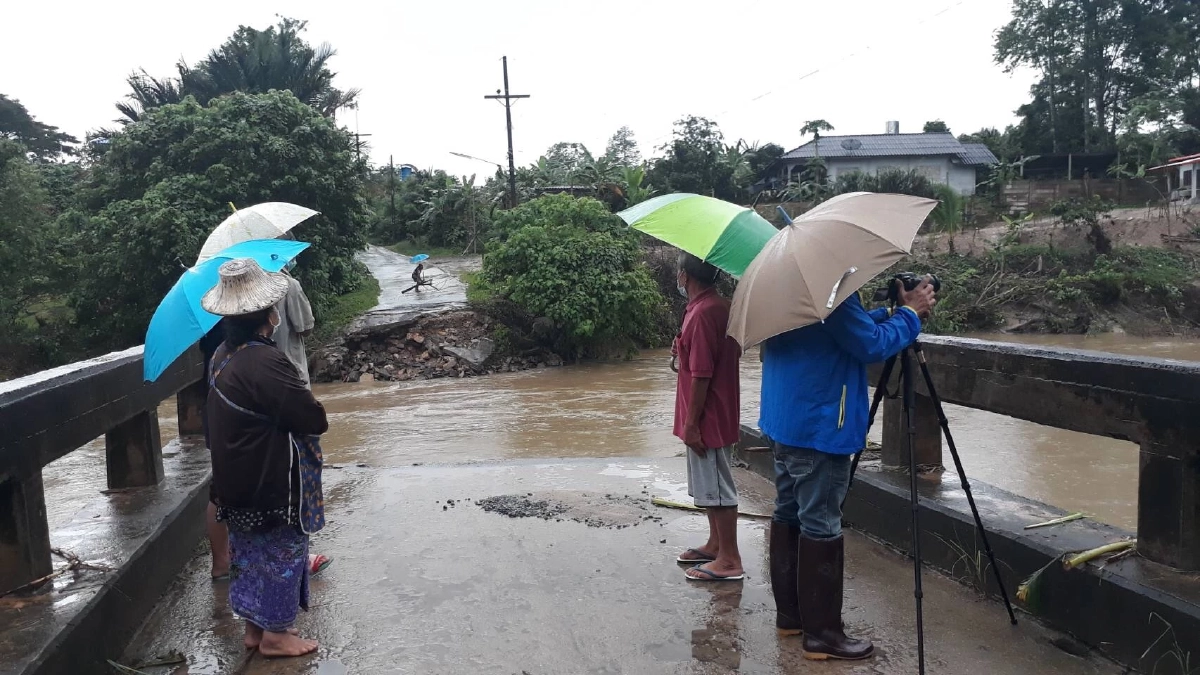 ผลกระทบ ฝนตก-น้ำท่วม "เมืองคอน" ตลอด 5 วัน ชาวบ้านเดือดร้อน 26,520 ครัวเรือน
