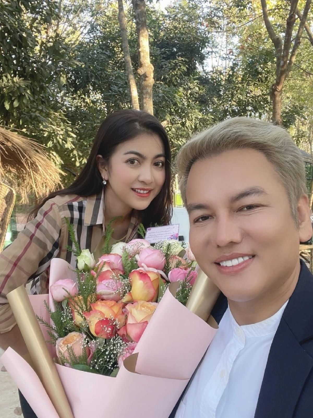ผู้ใหญ่เหมียว, ทนายตั้ม, ษิทรา เบี้ยบังเกิด, บริษัทไทบ้านทีวี, จดทะเบียนสมรส