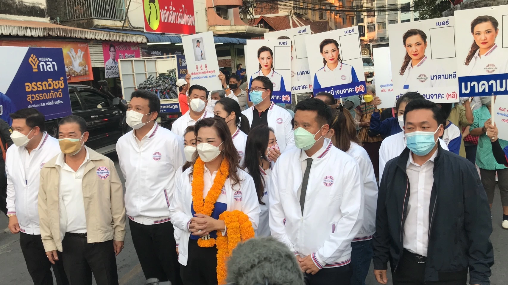 เช็คเลยเบอร์ไหนบ้าง หลักสี่คึกคัก ผู้สมัครรับเลือกตั้งซ่อมส.ส.แห่สมัคร