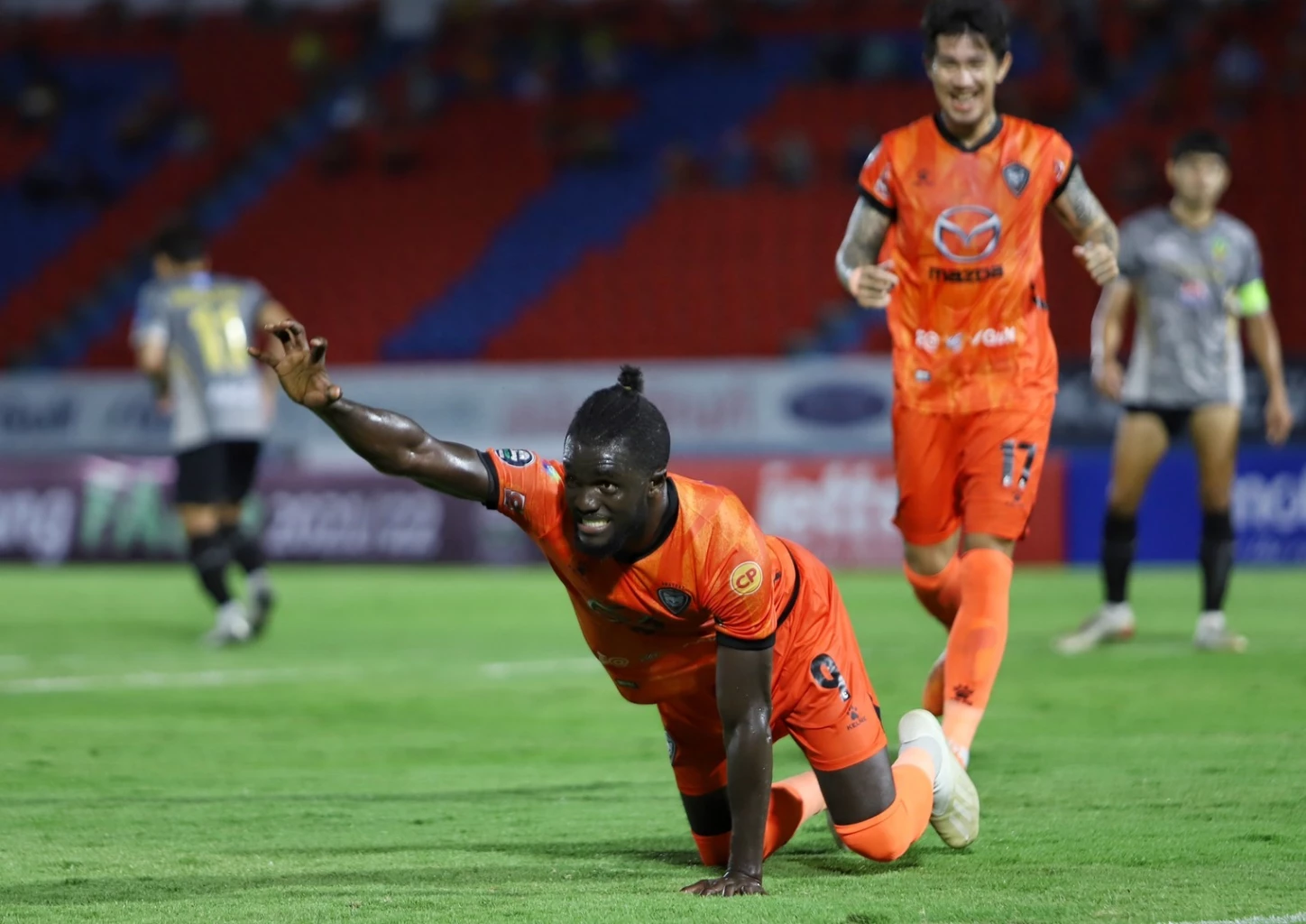 โค้ชบลู  