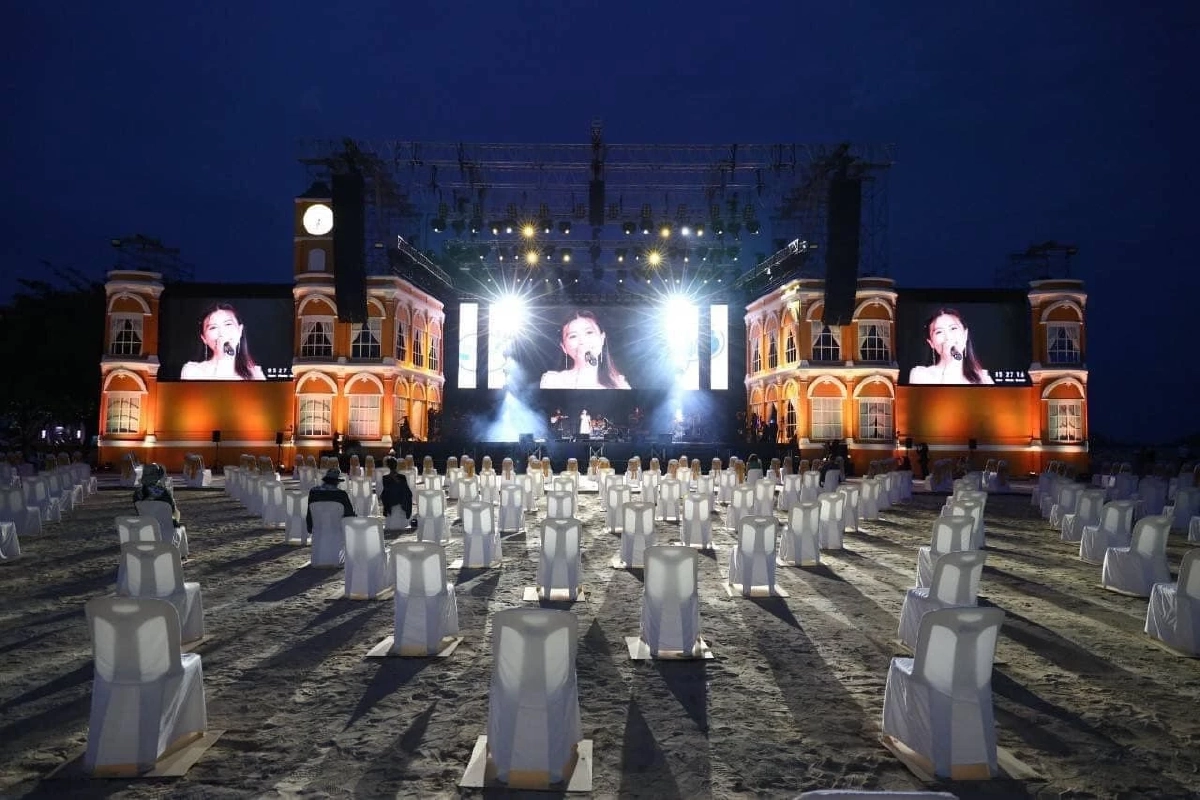 ชัดเจน "แก้ม วิชญาณี" ร้องเพลงบนเวทีแต่ไม่มีคนดู ทีมงานขอแจง สรุปเป็นแบบนี้