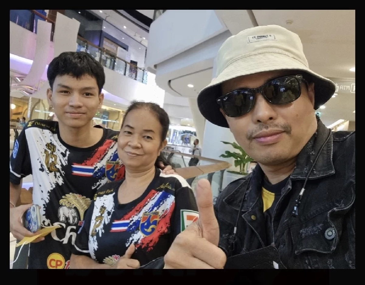 โอลีฟโตเกียวโนบรา - คู่รักต่างวัย เซ็นสัญญาศิลปินค่ายไหทองคำ พาเสริมดั้ง
