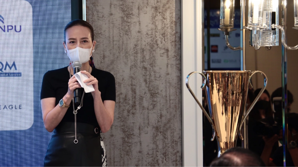 "มาดามแป้ง"เลี่ยงตอบลงสมัครชิง"ผู้ว่ากทม."  ขอโฟกัส "พาบอลไทยไปบอลโลก"