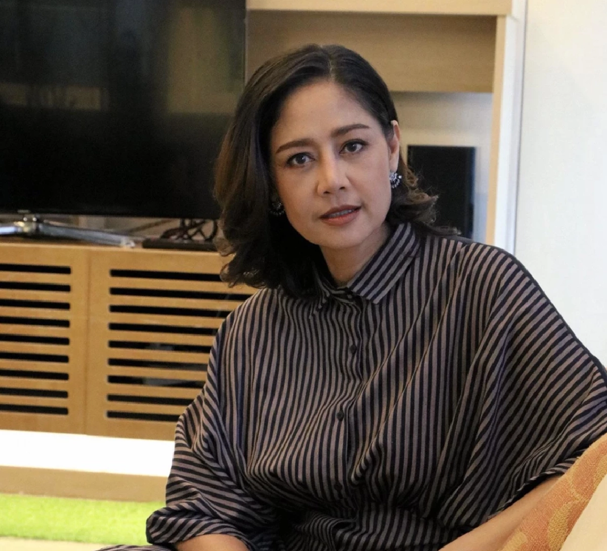 \"นก สินจัย\"เคลื่อนไหวหลังลูกสาวเปิดใจถูกเทียบแม่ \"ท็อป ดารณีนุช\" ร่วมเมนต์
