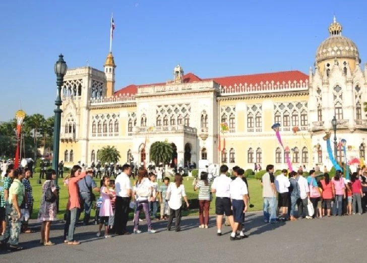 วันเด็กวิถีใหม่ ชมนั่งเก้าอี้นายกฯ ผ่านช่อง NBT